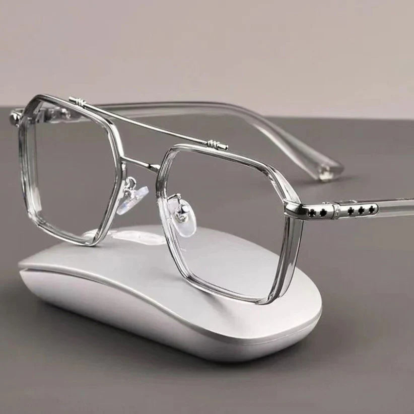 Innovative Photochromic Glasses